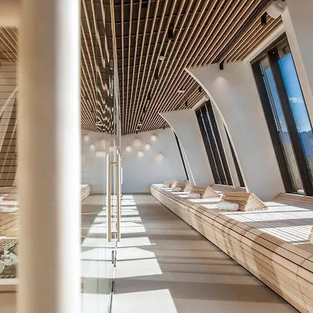 Park - Sava & Ξενοδοχείο 4*