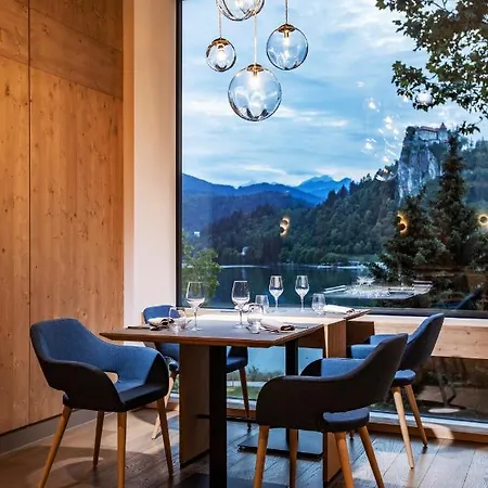 Park - Sava & 4* Bled