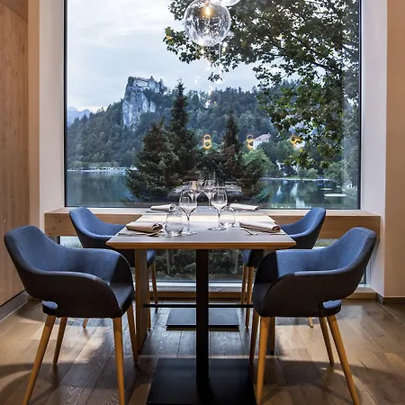 Park - Sava & 4* Bled