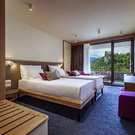 Ξενοδοχείο Park - Sava & 4*