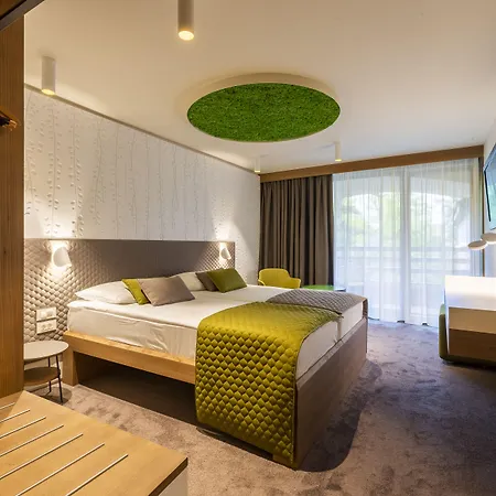 Park - Sava & 4* Bled