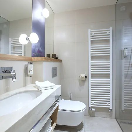 Park - Sava & 4* Bled