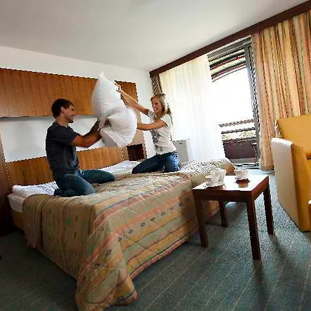 Park - Sava & Hotel Bled