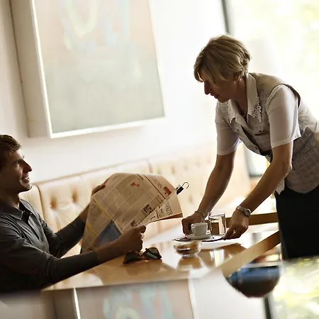 Park - Sava & Ξενοδοχείο 4*