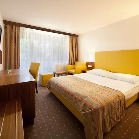 Park - Sava & 4*