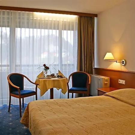 Szálloda Park - Sava & 4*