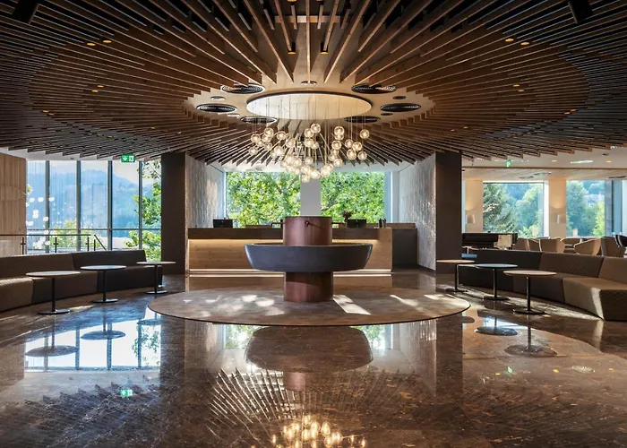 Park - Sava & Hotel Bled