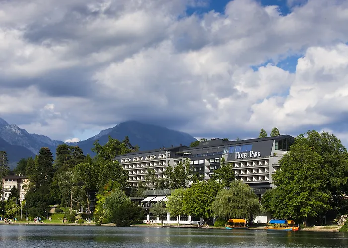 Park - Sava & 4* Μπλεντ